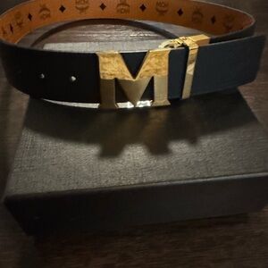 Mcm belt reversible